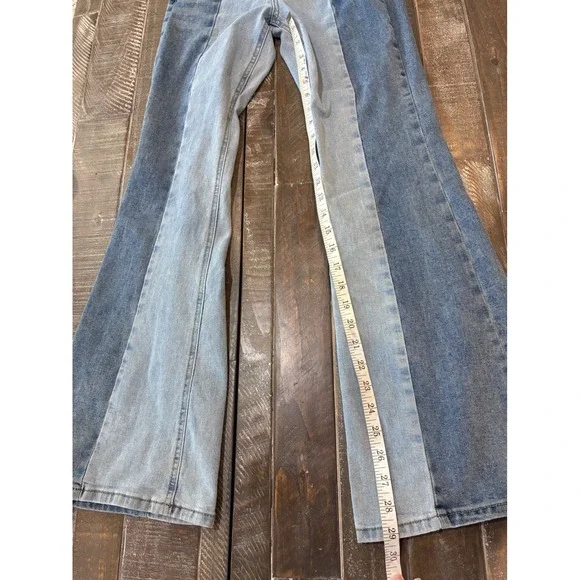 Retro Patch Two Tone Colorblock Flare Jeans Womens 11 High Rise Blue Denim Y2K - Picture 7 of 8